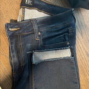 Kut from the Kloth Womens Dark Blue Ankle Skinny Jeans with Distressed Cuff,